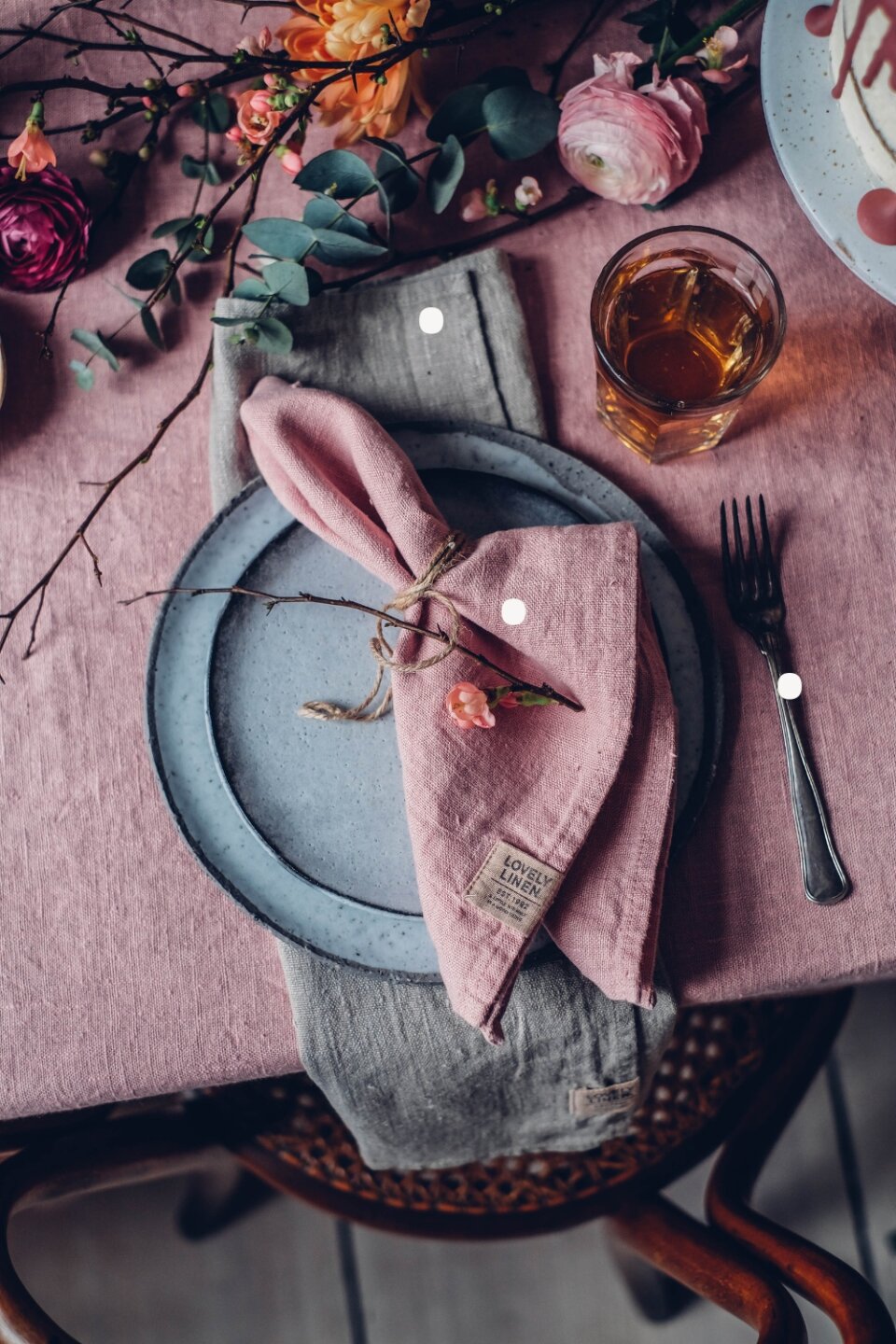 Tisch-Styling mit Lovely Linen Tischwäsche in rosa